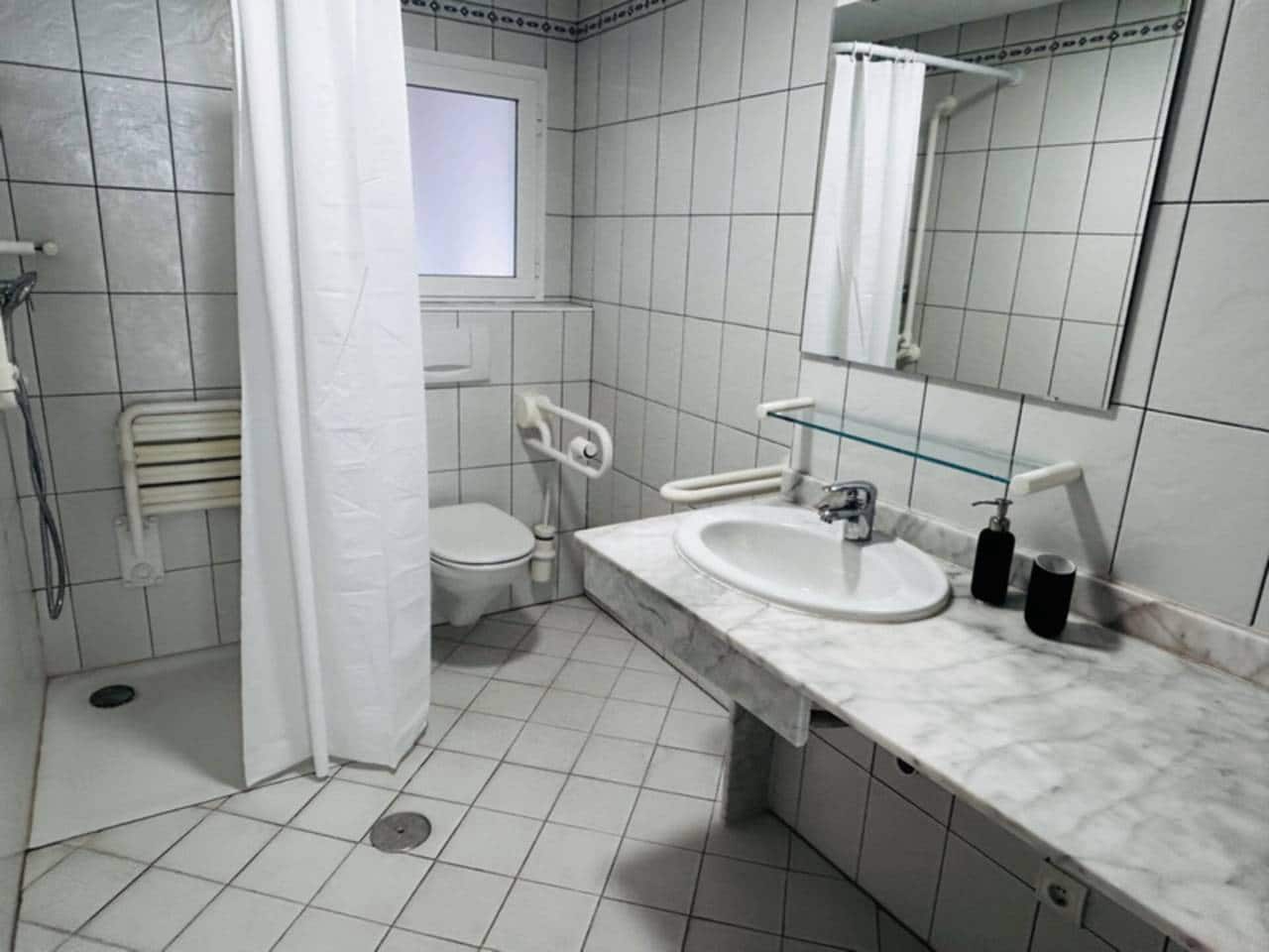 1 makuuhuone Huoneisto vuokrattavana paikassa Almunecar mukana uima-altaan 
autotalli - 1 550 € (Ref: 8868482)