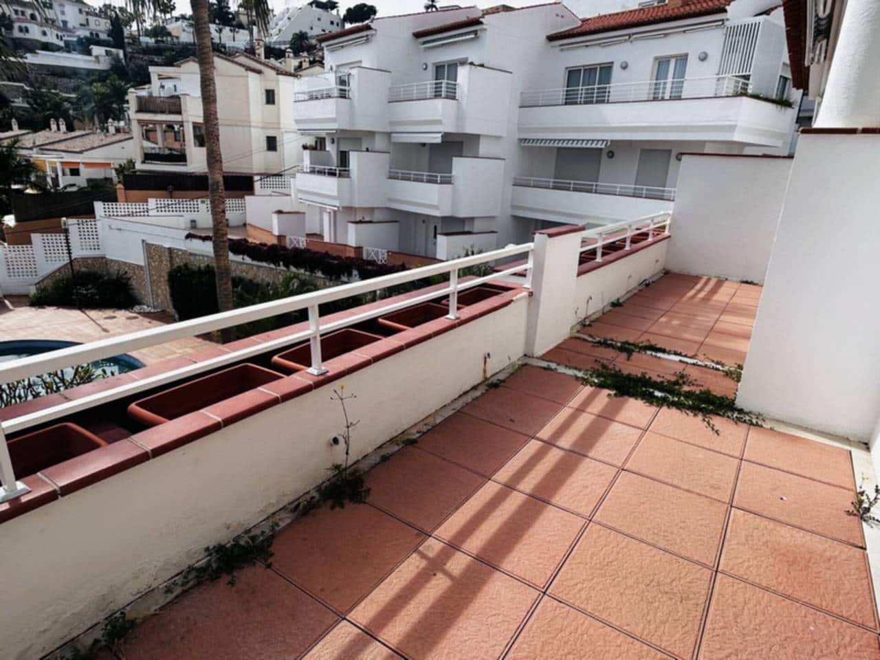 1 makuuhuone Huoneisto vuokrattavana paikassa Almunecar mukana uima-altaan 
autotalli - 1 550 € (Ref: 8868482)