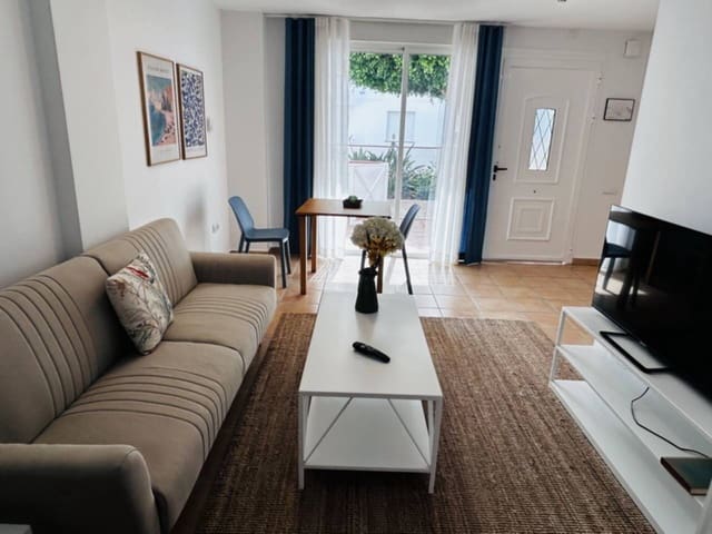 1 soverom Leilighet til leie i Almuñécar med svømmebasseng garasje - € 1 550 (Ref: 8868482)