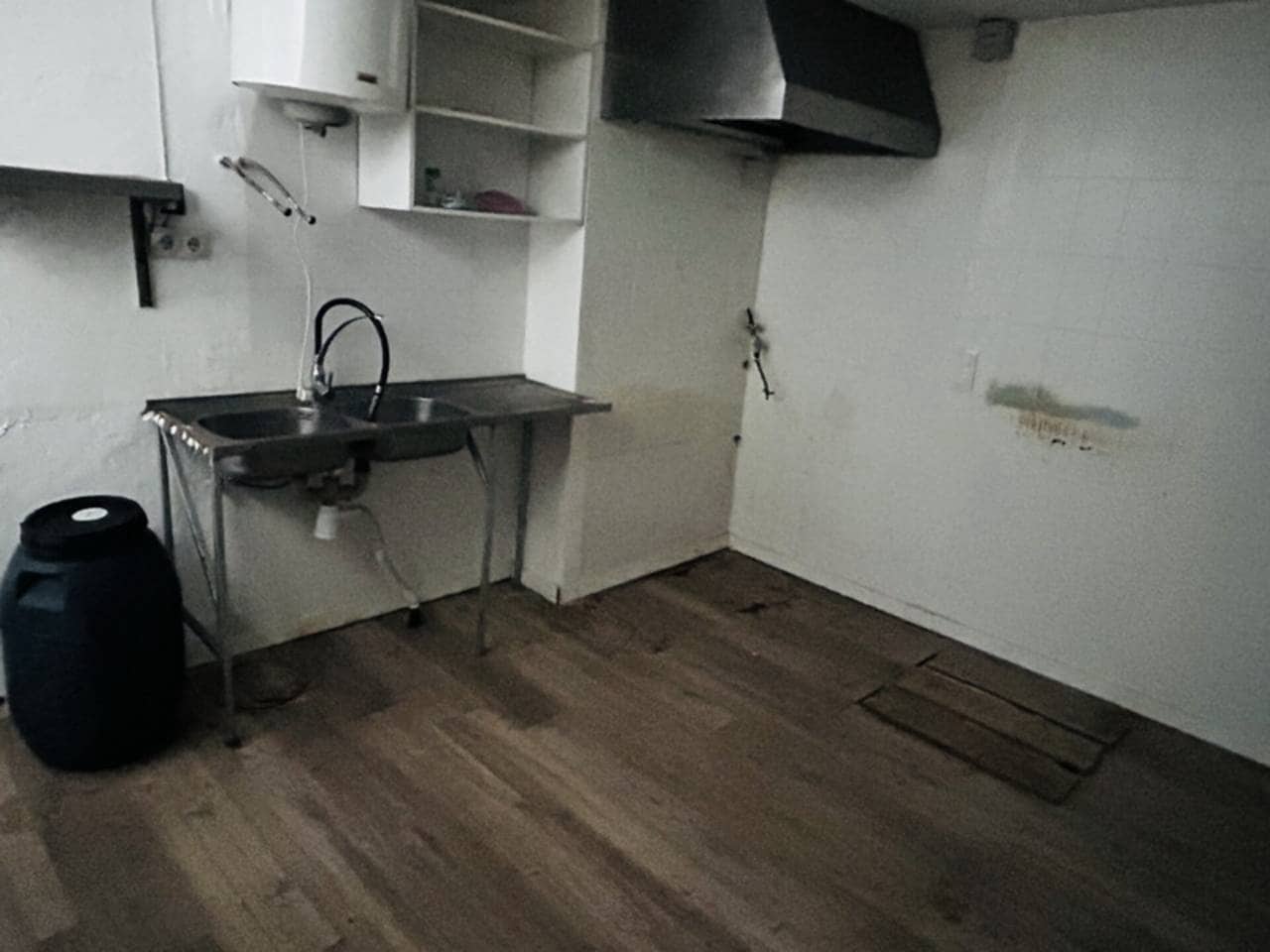 Local Commercial à vendre à Velilla - 110 000 € (Ref: 8896105)