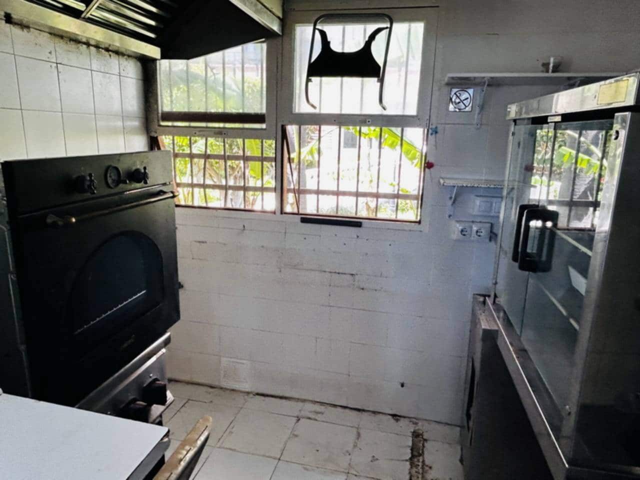 Local Commercial à vendre à Velilla - 110 000 € (Ref: 8896105)