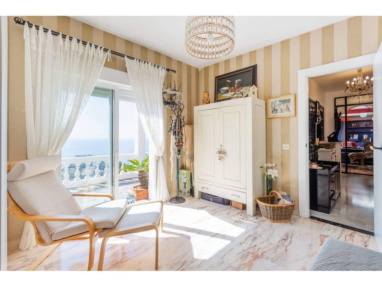 5 soveværelse Villa til salg i Taramay - € 639.000 (Ref: 8941079)