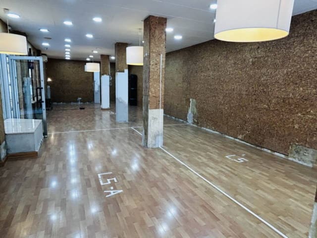 Erhverv til leje i Almuñécar - € 1.900 (Ref: 8951205)