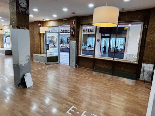 Erhverv til leje i Almuñécar - € 1.900 (Ref: 8951205)