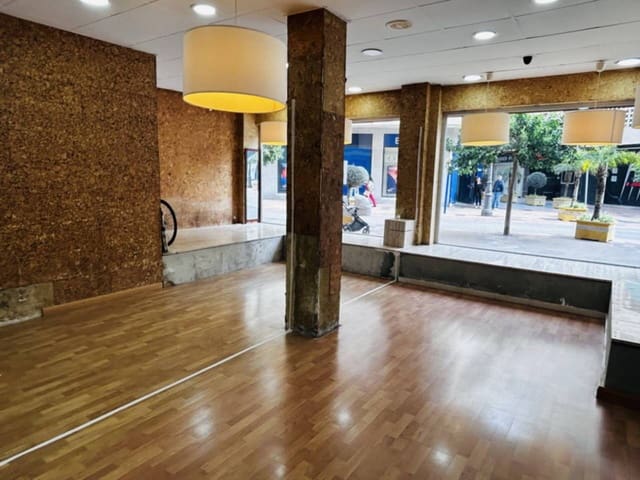 Erhverv til leje i Almuñécar - € 1.900 (Ref: 8951205)