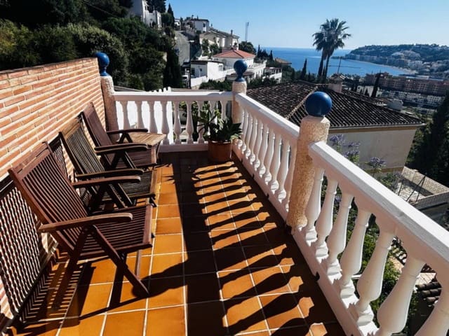 3 soveværelse Villa til salg i Taramay, Almuñécar - € 390.000 (Ref: 9056983)