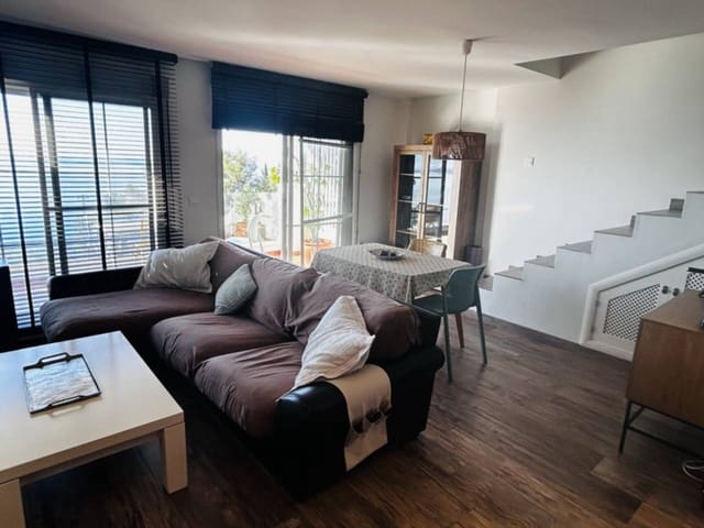 2 quarto Apartamento para arrendar em Velilla, Almuñécar com piscina garagem - 1 200 € (Ref: 9072896)