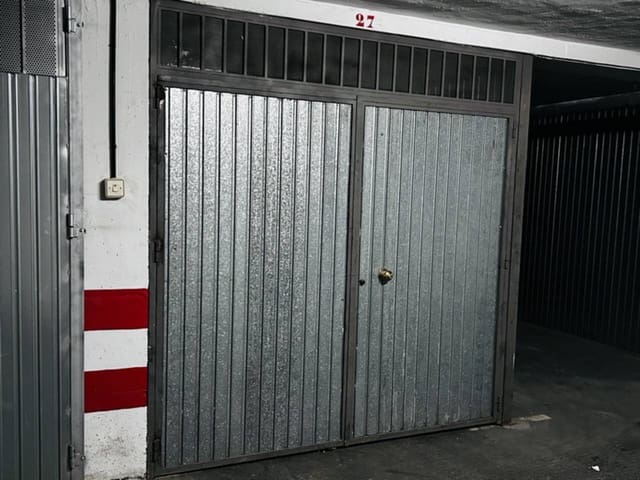 Garage à vendre à Almuñécar - 33 000 € (Ref: 9131825)