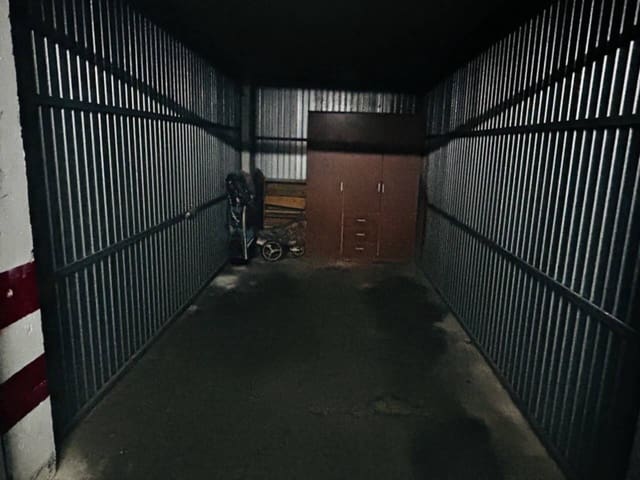 Garage à vendre à Almuñécar - 33 000 € (Ref: 9131825)