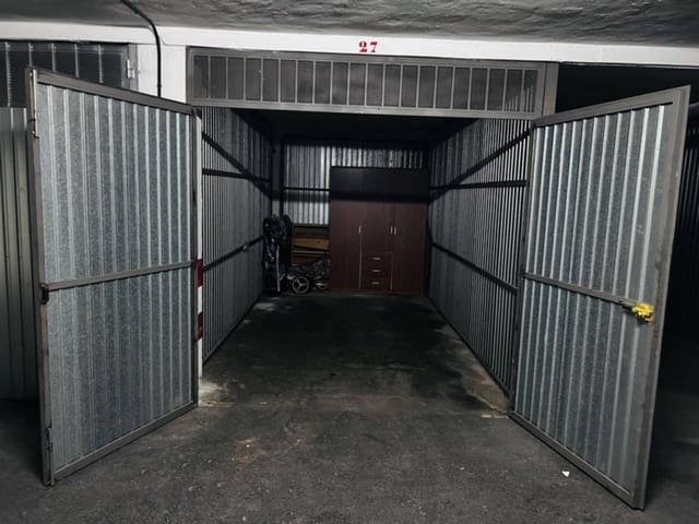 Garage à vendre à Almuñécar - 33 000 € (Ref: 9131825)