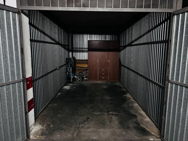 Garage à vendre à Almuñécar - 33 000 € (Ref: 9131825)