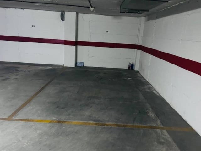 Garage til leje i Almuñécar - € 120 (Ref: 9164795)