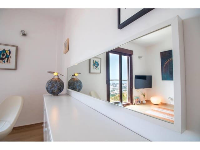 5 soverom Villa til salgs i Almuñécar med svømmebasseng garasje - € 945 000 (Ref: 9165449)