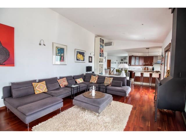 5 soverom Villa til salgs i Almuñécar med svømmebasseng garasje - € 945 000 (Ref: 9165449)