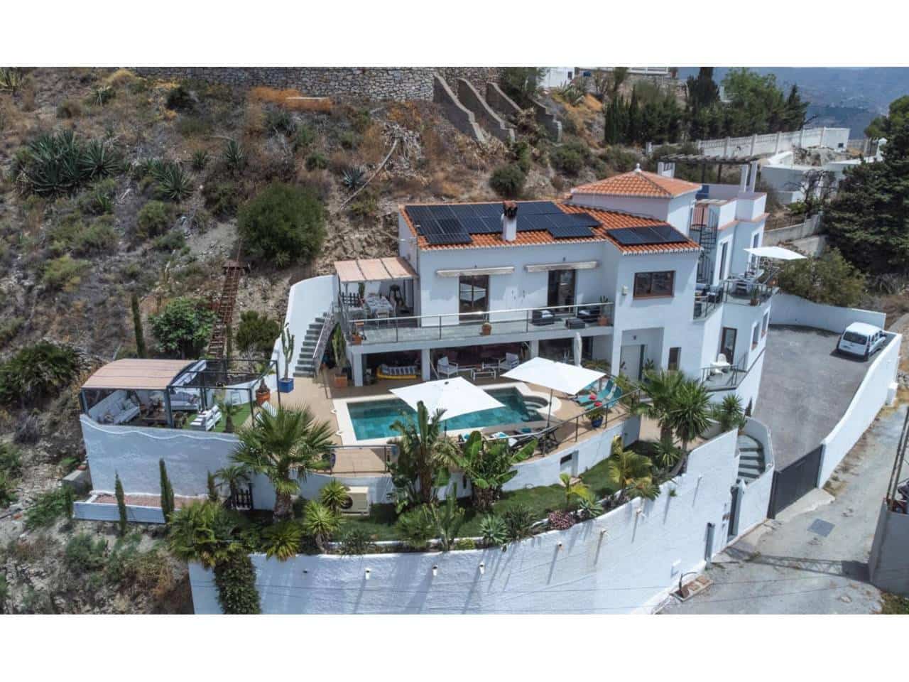 5 Zimmer Villa zu verkaufen in Almunecar mit Pool Garage - 945.000 € (Ref: 9165449)