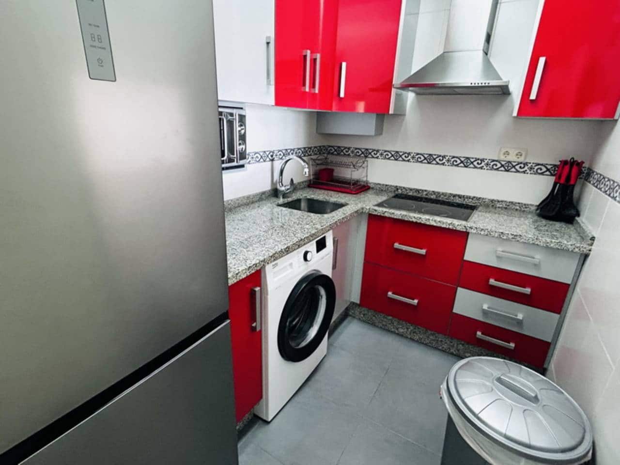 1 soveværelse Lejlighed til leje i Almunecar - € 700 (Ref: 9193079)