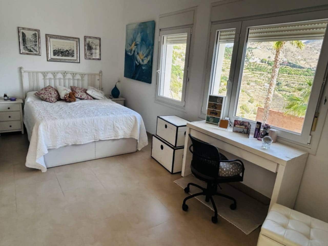 3 sovrum Hus till salu i Almunecar med pool - 409 000 € (Ref: 9265092)