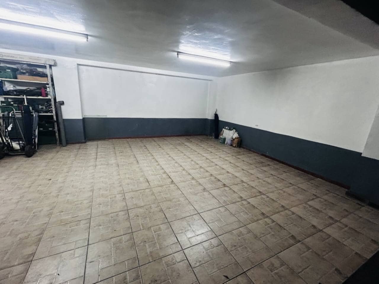 Garage à vendre à Almunecar - 95 000 € (Ref: 9296611)