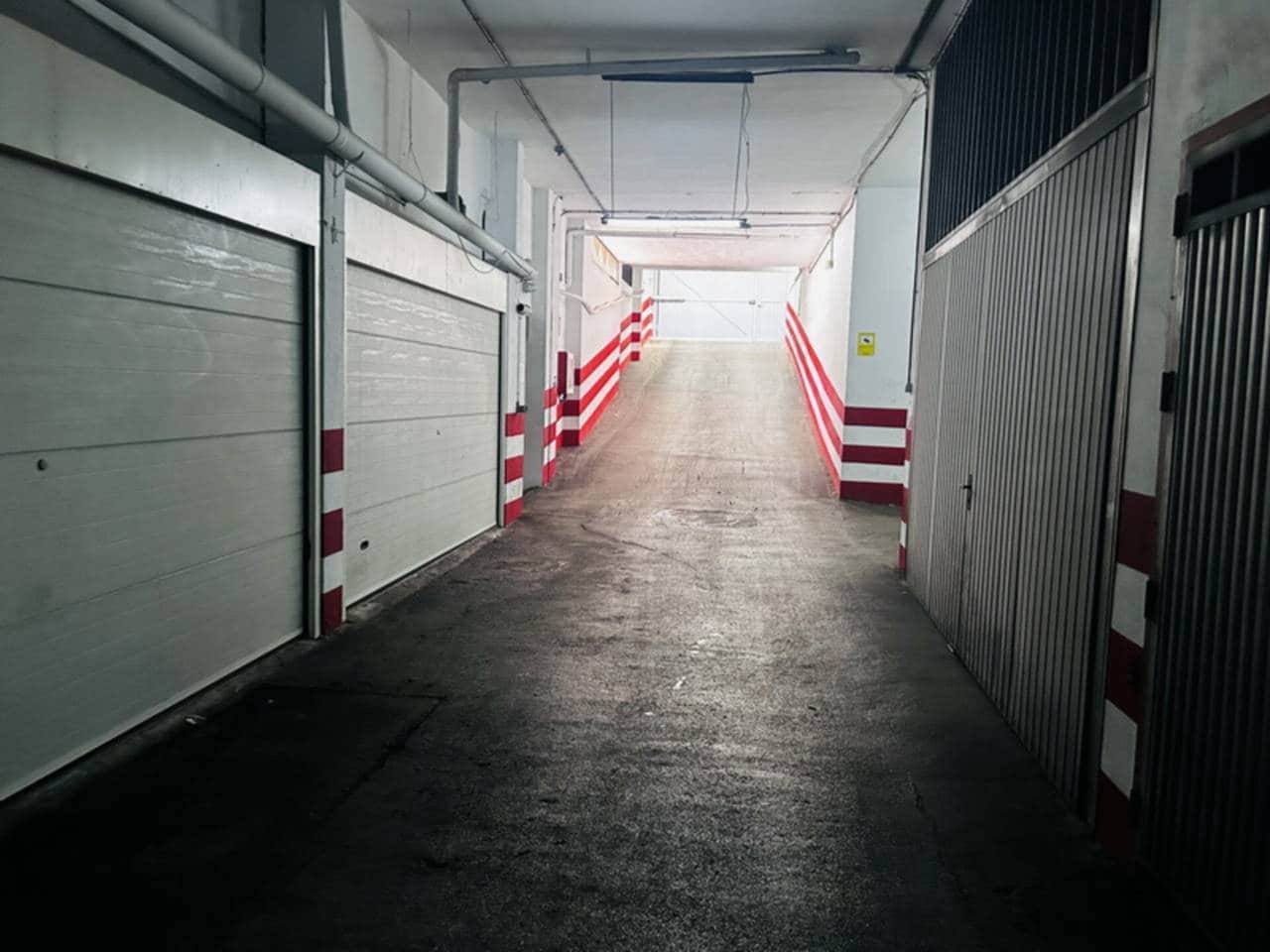 Garage à vendre à Almunecar - 95 000 € (Ref: 9296611)