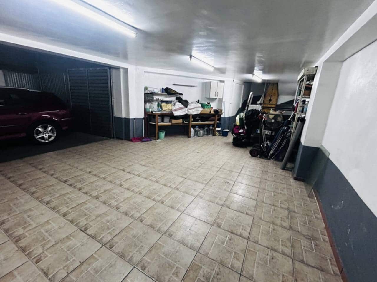 Garage à vendre à Almunecar - 95 000 € (Ref: 9296611)