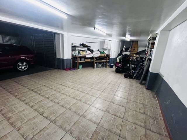 Garage for sale in Almuñécar - € 95,000 (Ref: 9296611)