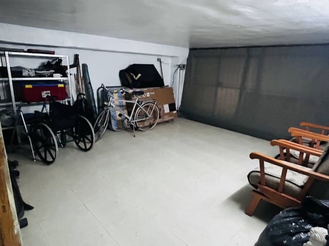 Garage for sale in Almuñécar - € 95,000 (Ref: 9296611)