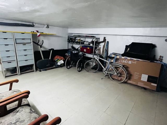 Garage for sale in Almuñécar - € 95,000 (Ref: 9296611)