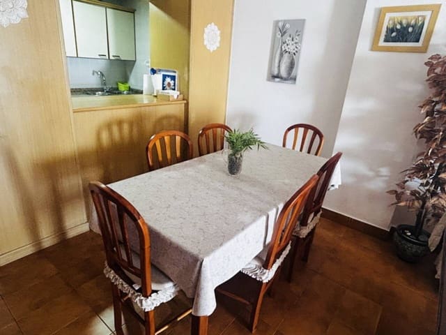 Appartement de 2 chambres à louer à Almuñécar - 980 € (Ref: 9296612)