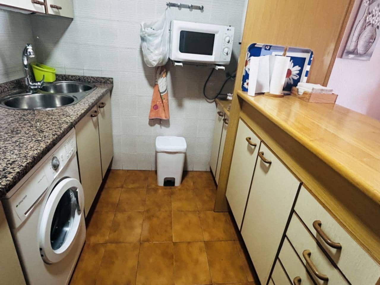 Appartement de 2 chambres à louer à Almunecar - 980 € (Ref: 9296612)