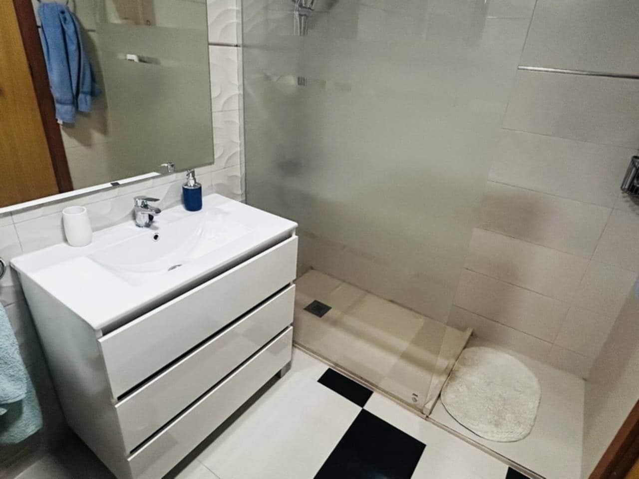 Appartement de 2 chambres à louer à Almunecar - 980 € (Ref: 9296612)