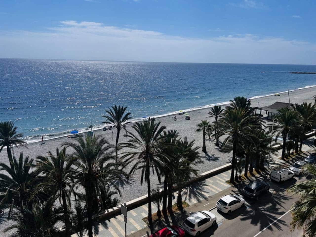 Appartement de 2 chambres à louer à Almunecar - 980 € (Ref: 9296612)