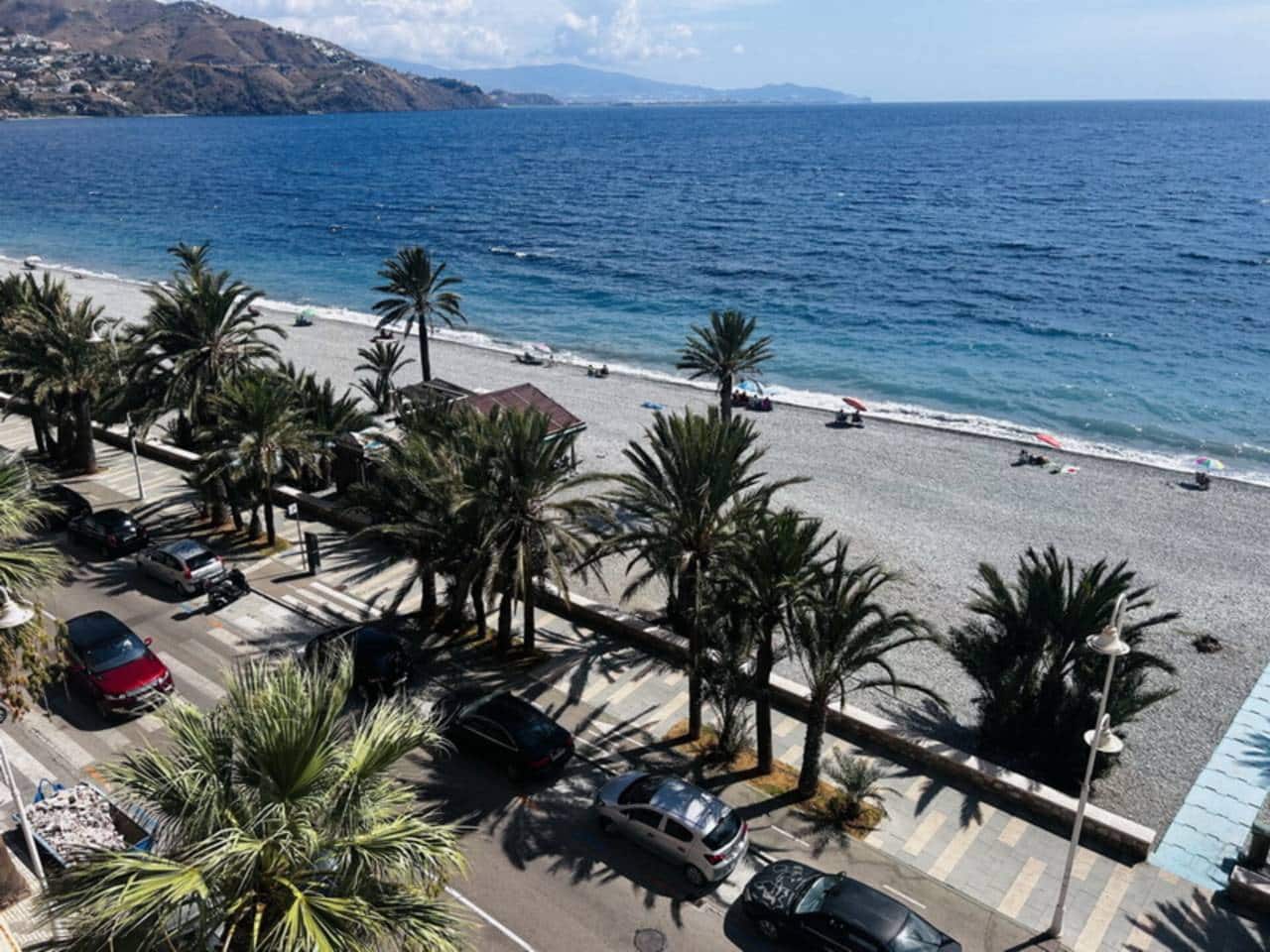 Appartement de 2 chambres à louer à Almunecar - 980 € (Ref: 9296612)