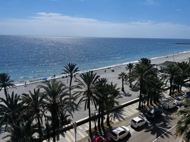 Appartement de 2 chambres à louer à Almuñécar - 980 € (Ref: 9296612)