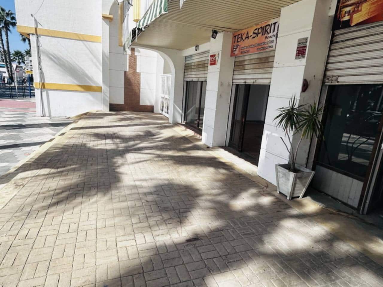 Local Comercial en Almuñécar en alquiler - 1.000 € (Ref: 9346656)