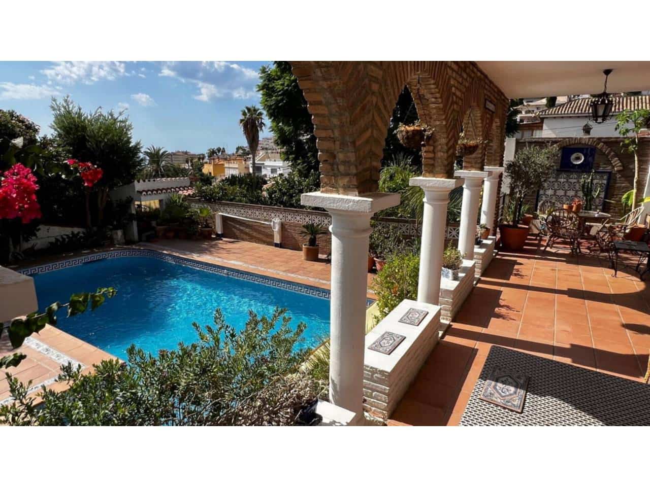 Chalet de 3 habitaciones en Almuñécar en venta con piscina garaje - 695.000 € (Ref: 9357968)