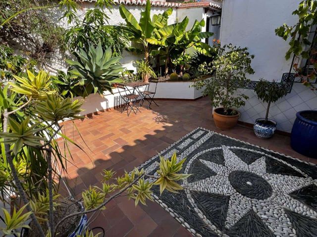 Chalet de 3 habitaciones en Almuñécar en venta con piscina garaje - 695.000 € (Ref: 9357968)
