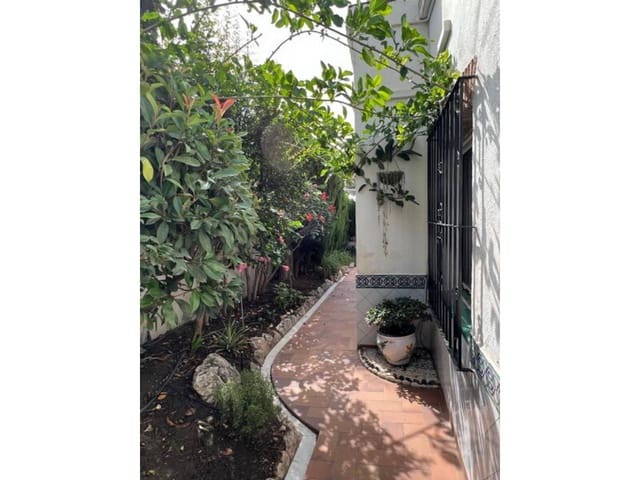 3 sypialnia Willa na sprzedaż w Almuñécar z basenem garażem - 695 000 € (Ref: 9357968)
