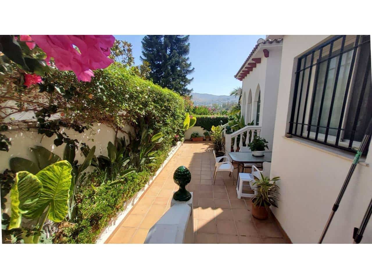 4 soveværelse Villa til salg i Taramay med swimmingpool garage - € 625.000 (Ref: 9357969)