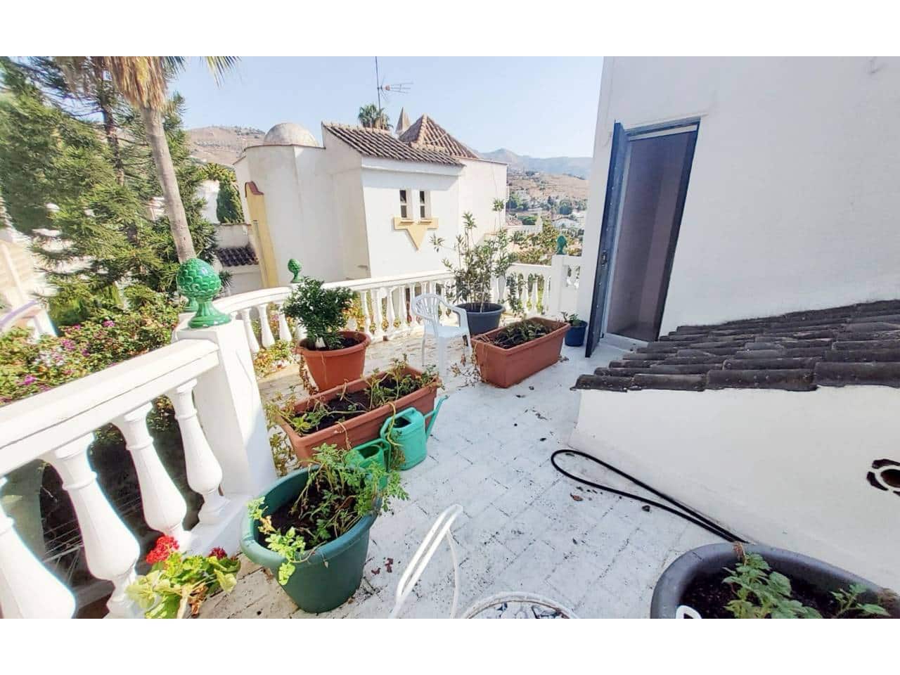 4 soveværelse Villa til salg i Taramay med swimmingpool garage - € 625.000 (Ref: 9357969)