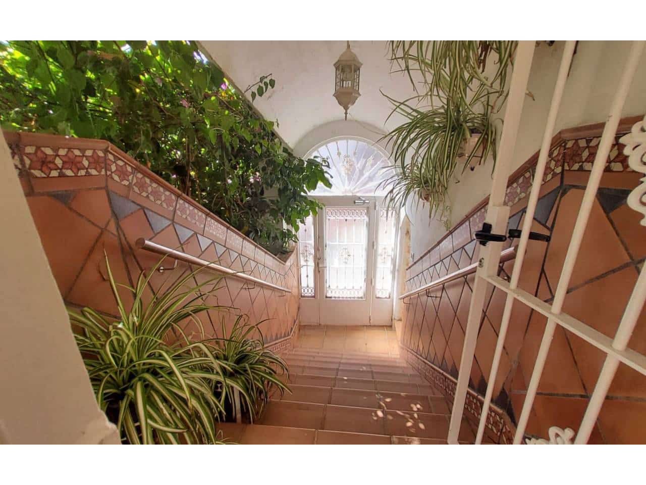 4 soveværelse Villa til salg i Taramay med swimmingpool garage - € 625.000 (Ref: 9357969)