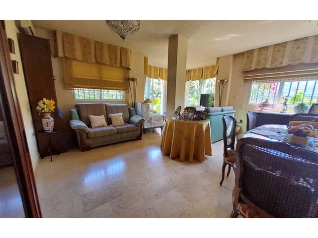 4 soveværelse Villa til salg i Taramay, Almuñécar med swimmingpool garage - € 625.000 (Ref: 9357969)