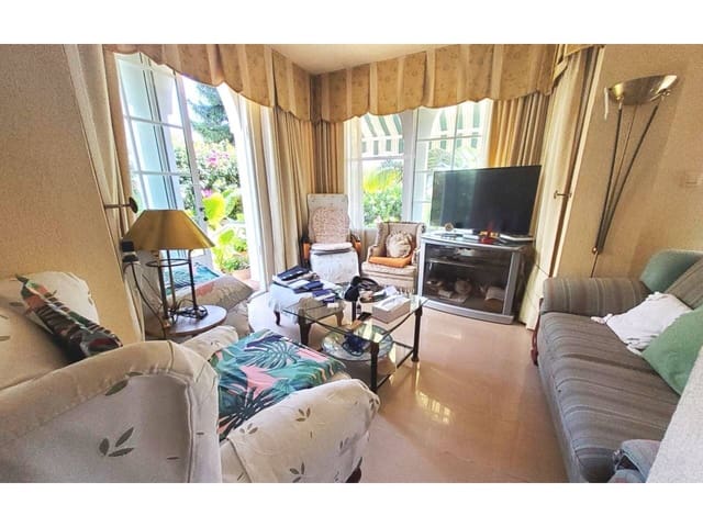 4 soveværelse Villa til salg i Taramay, Almuñécar med swimmingpool garage - € 625.000 (Ref: 9357969)