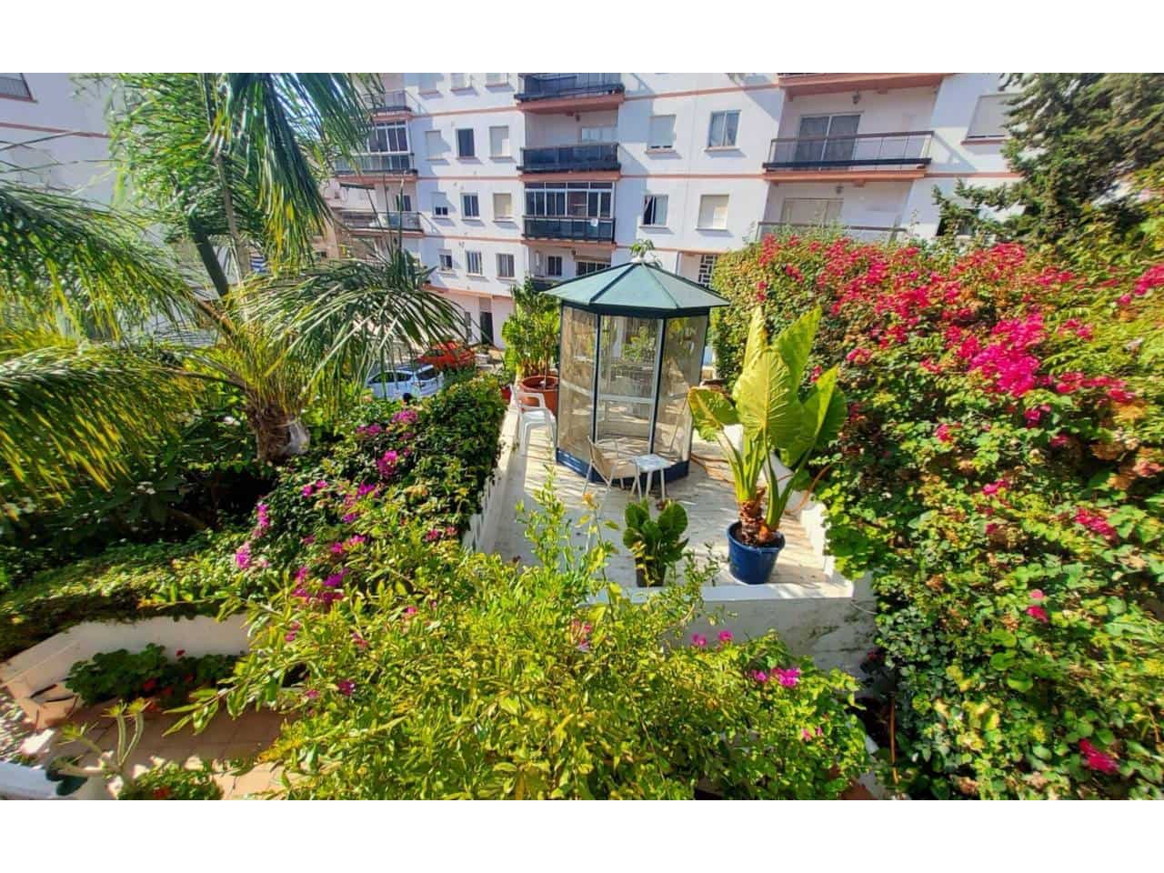 4 soveværelse Villa til salg i Taramay med swimmingpool garage - € 625.000 (Ref: 9357969)