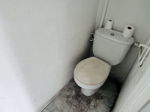 Erhverv til leje i Almuñécar - € 450 (Ref: 9378683)