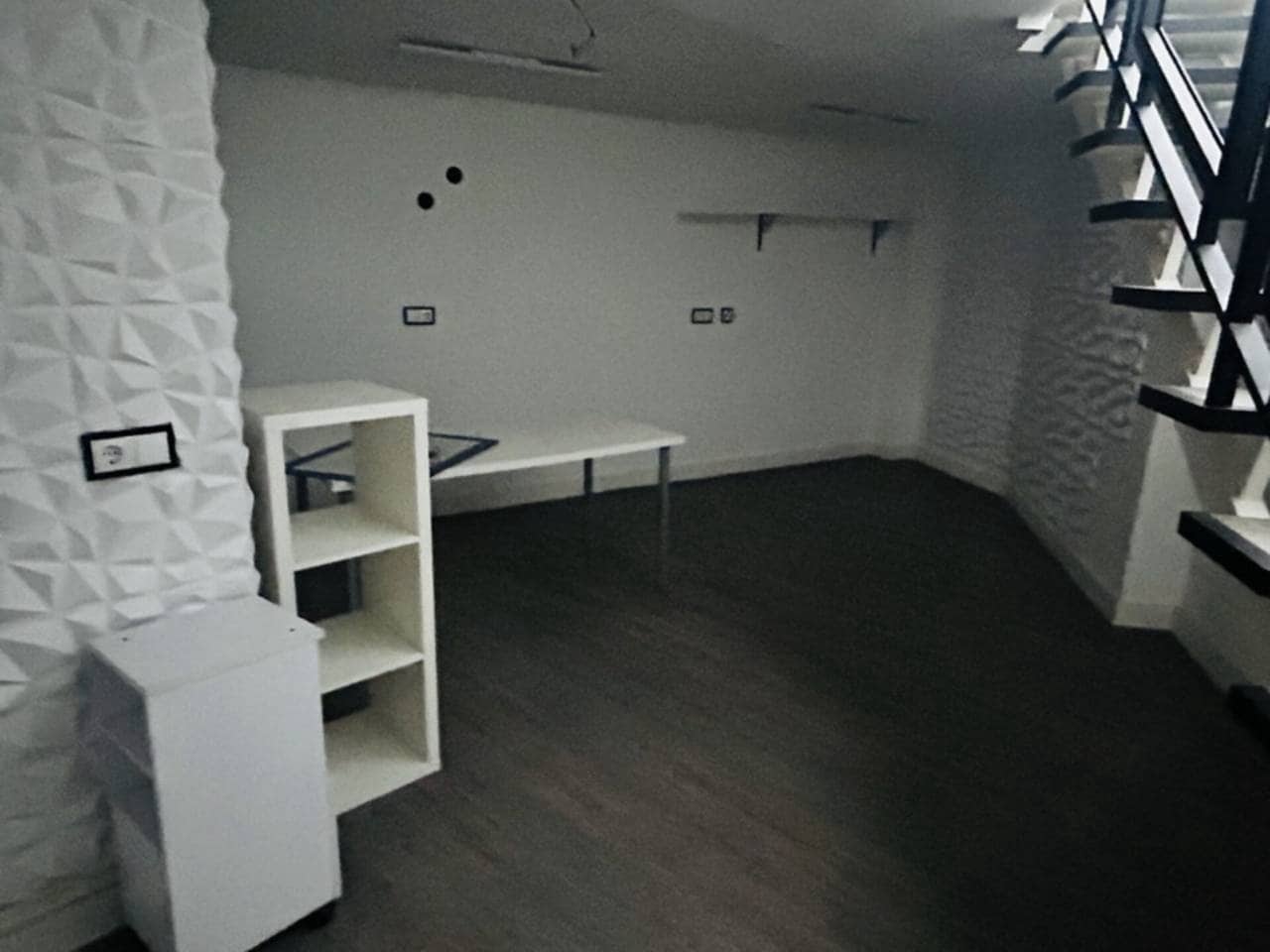 Erhverv til leje i Almunecar - € 450 (Ref: 9378683)