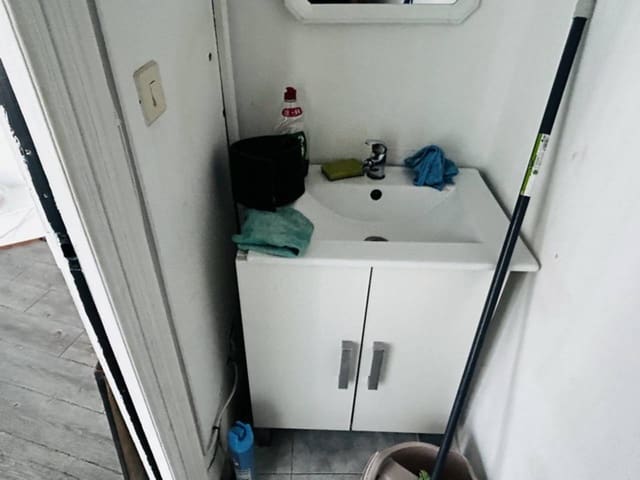 Erhverv til leje i Almuñécar - € 450 (Ref: 9378683)