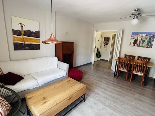 Appartement de 2 chambres à louer à Almuñécar - 980 € (Ref: 9382305)