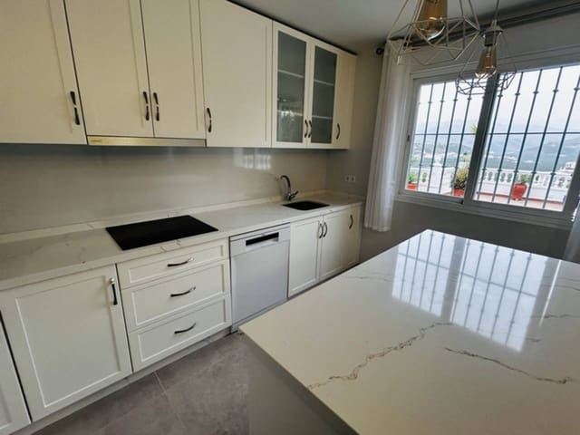 2 quarto Apartamento para arrendar em Almuñécar com piscina - 1 200 € (Ref: 9395693)