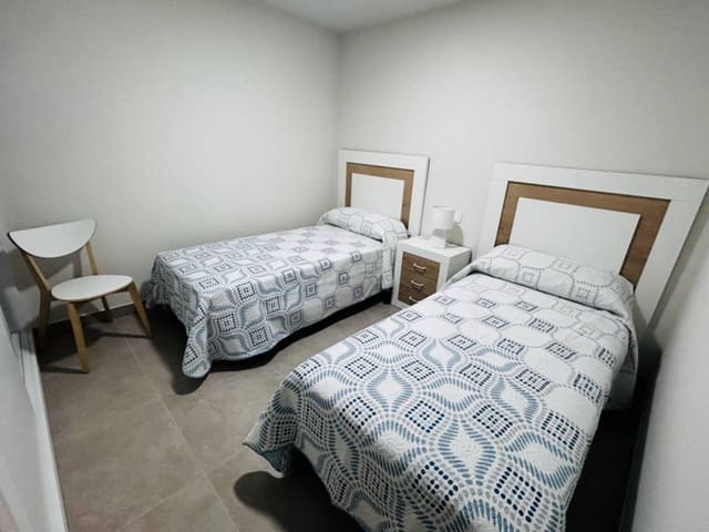 2 quarto Apartamento para arrendar em Almuñécar com piscina - 1 200 € (Ref: 9395693)