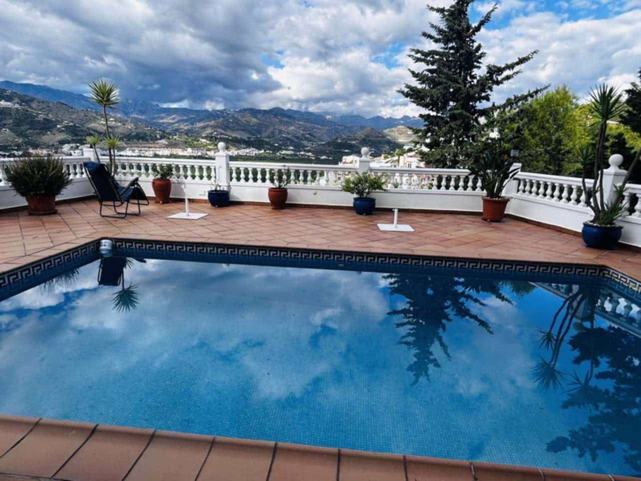 2 sypialnia Mieszkanie do wynajęcia w Almunecar z basenem - 1 200 € (Ref: 9395693)